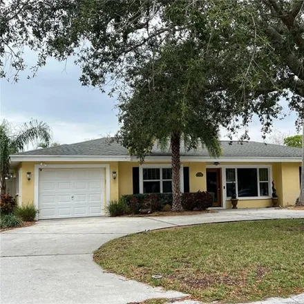 Rent this 3 bed house on 318 Shirley Avenue in Belleair, Pinellas County