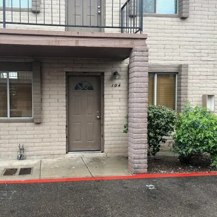 Rent this 2 bed apartment on 1122 North 36th Street in Phoenix, AZ 85008