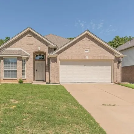 Buy this 3 bed house on 599 Oakbrook Drive in Burleson, TX 76028