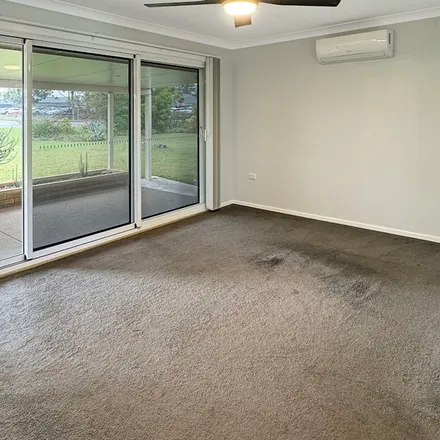 Image 7 - Burnham Close, Thornton NSW 2322, Australia - Apartment for rent