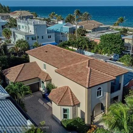 Rent this 4 bed house on 3321 Northeast 16th Street in Soroka Shores, Fort Lauderdale