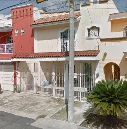 Buy this 4 bed house on Calle Constitución de 1857 in 45580 Tlaquepaque, JAL