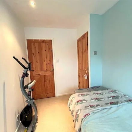 Image 3 - Heol yr Eglwys, Bryncethin, CF32 9JP, United Kingdom - Apartment for rent