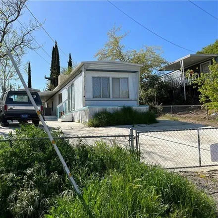 Image 2 - 3955 Lenore Avenue, Clearlake, CA 95422, USA - Apartment for sale