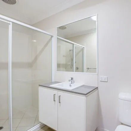 Image 9 - 31 Troy Knight Drive, Pimpama QLD 4209, Australia - Apartment for rent