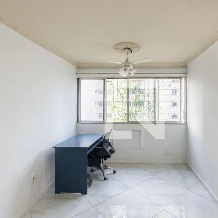 Rent this 2 bed apartment on Escola Municipal Reverendo Martin Luther King in Rua Mirabeau Souto Uchoa, Praça da Bandeira