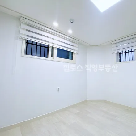 Image 4 - 서울특별시 관악구 봉천동 41-184 - Apartment for rent