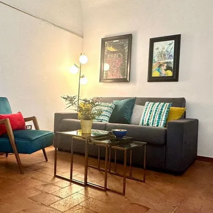 Rent this 4 bed apartment on Torre dei Filipetri in Via dei Leoni, 50122 Florence FI