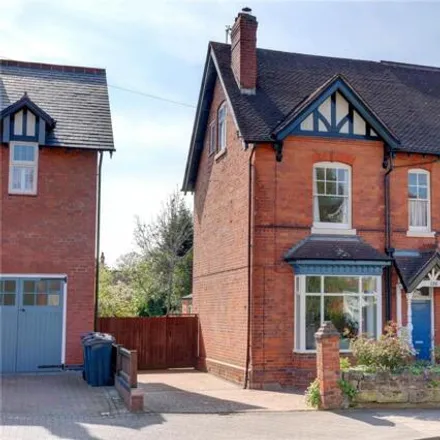 Buy this 4 bed duplex on 124 Linden Road in Bournville, B30 1LB