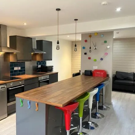 Rent this 5 bed townhouse on The Brooks Arms in Brook Street, Huddersfield