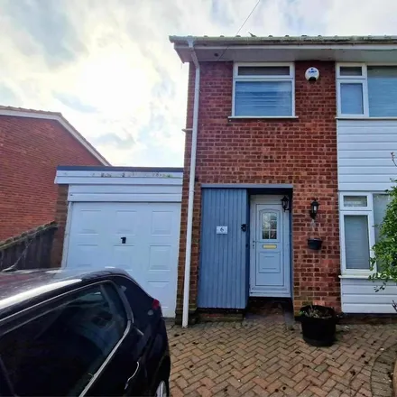 Rent this 3 bed duplex on Ferncombe Drive in Rugeley, WS15 2XB