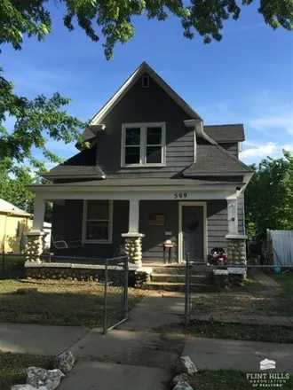 Buy this 2 bed house on 525 West 8th Street in Junction City, KS 66441