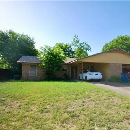 Image 2 - 224 West St Unit A, New Braunfels, Texas, 78130 - House for sale