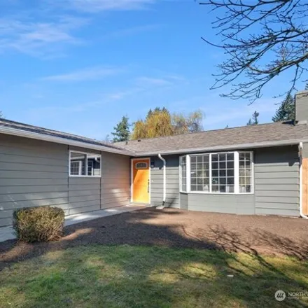 Image 2 - 623 218th Street Southwest, Bothell, WA 98021, USA - House for sale