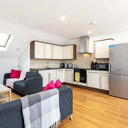 Rent this 3 bed apartment on 77 Saint John's Hill in London, SW11 1SX