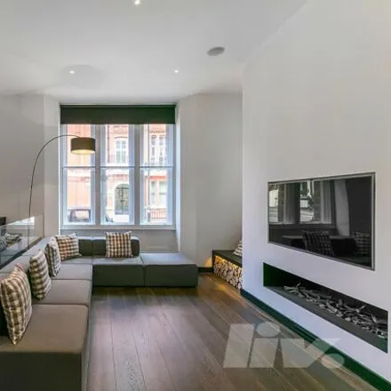 Image 3 - 51 Green Street, London, W1K 6RR, United Kingdom - Apartment for rent