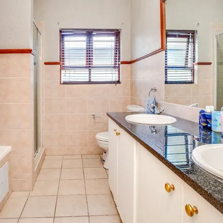 Image 5 - unnamed road, Broadacres AH, Gauteng, 2055, South Africa - Townhouse for rent