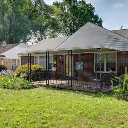 Buy this 3 bed house on 4619 Lynn Avenue in Memphis, TN 38122