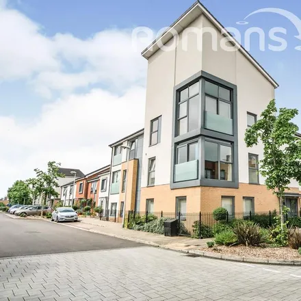Rent this 1 bed apartment on 31 Drake Way in Reading, RG2 0WR