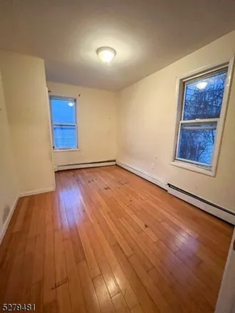 Image 3 - 6127 Broadway, West New York, NJ 07093, USA - Apartment for rent