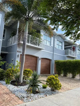 Image 2 - 820 Himmarshee Street, Fort Lauderdale, FL 33312, USA - Townhouse for sale