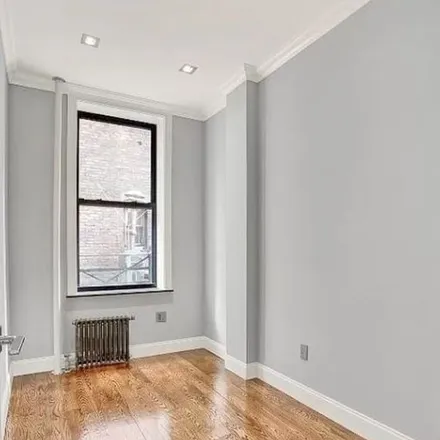Image 2 - Saint Marks Place & 1st Avenue, Saint Marks Place, New York, NY 10009, USA - Apartment for rent