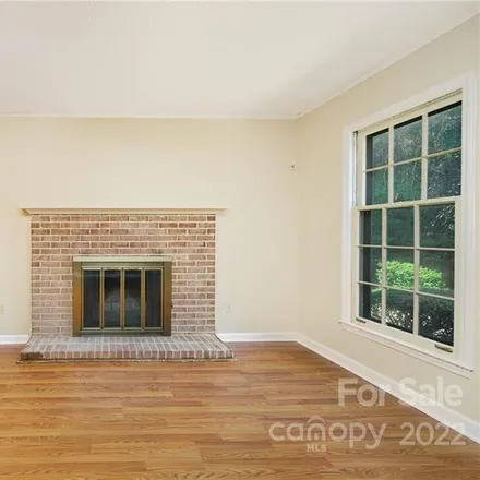 Image 3 - 1517 Lansdale Drive, Winterfield, Charlotte, NC 28205, USA - Condo for sale