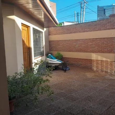 Buy this 3 bed house on Chaco 1887 in Partido de Lanús, 1822 Lanús Oeste