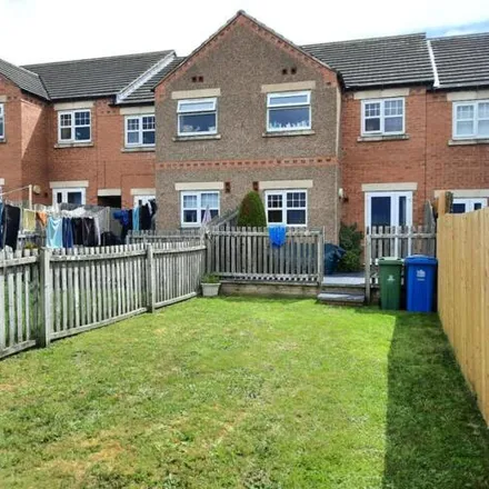 Image 2 - Fisher Lane, Mansfield, NG18 2RY, United Kingdom - Townhouse for sale