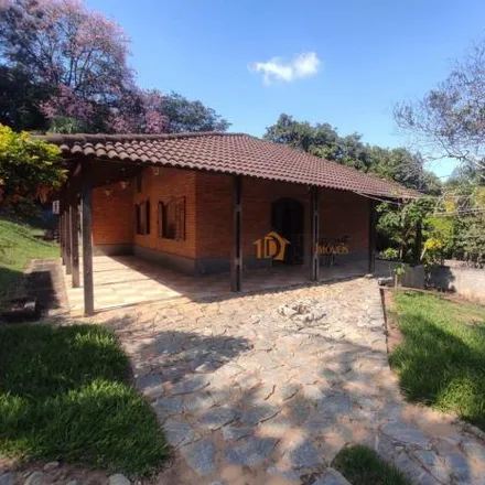 Buy this 4 bed house on Rua Professora Natália Lessa in Pampulha, Belo Horizonte - MG