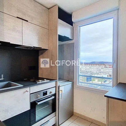 Rent this 2 bed apartment on Le Fourn'isle in 5 Place Gabriel Péri, 38080 L'Isle-d'Abeau