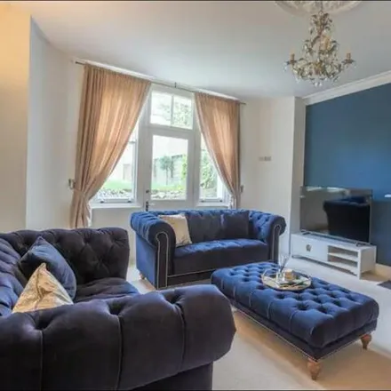 Image 2 - Cromwell Road, Hove, BN3 3DX, United Kingdom - Apartment for rent