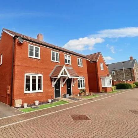 Buy this 3 bed duplex on 131 Badger Road in Thornbury, BS35 1AB