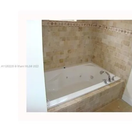 Image 6 - 3056 Elizabeth Street, South Bay Estates, Miami, FL 33133, USA - Townhouse for rent