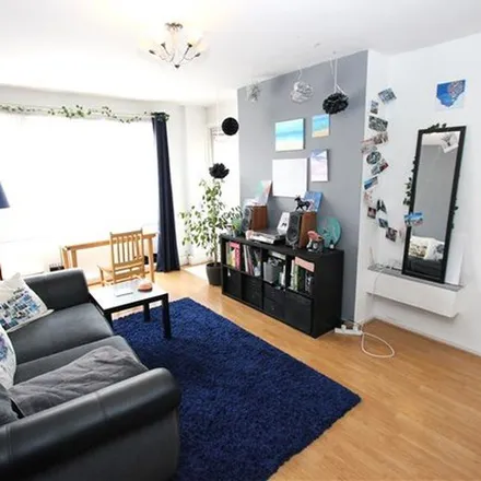 Rent this 2 bed apartment on 13-24 in 13-18, 19-24 Barnardo Gardens