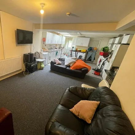 Rent this 8 bed room on 206 Tiverton Road in Selly Oak, B29 6BU