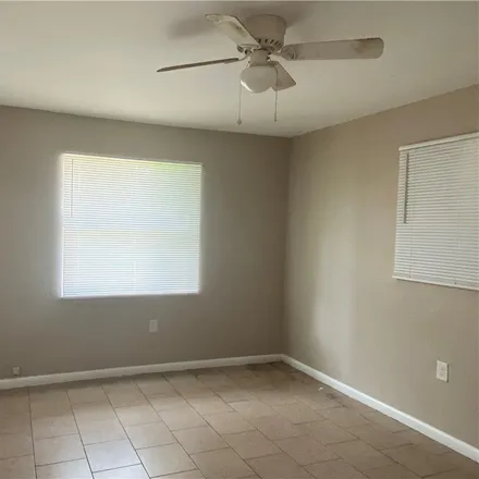 Image 6 - 1910 High Street, Fort Myers, FL 33916, USA - Duplex for rent