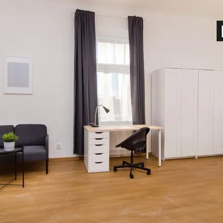 Rent this 3 bed room on Pomník padlým policistům a hasičům in Horská, 128 00 Prague