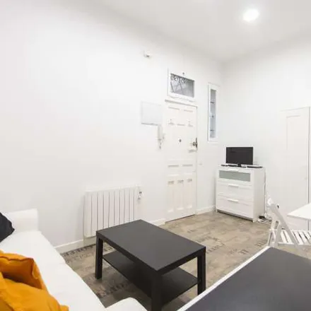 Image 5 - Calle de Juan de Austria, 16, 28010 Madrid, Spain - Apartment for rent