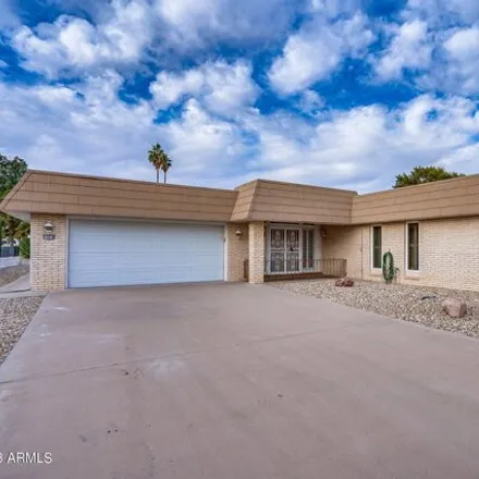 Buy this 3 bed house on 15810 North Nicklaus Lane in Sun City CDP, AZ 85351