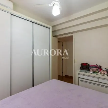 Buy this 4 bed apartment on Rua Uruguai 22 in Fraternidade, Londrina - PR