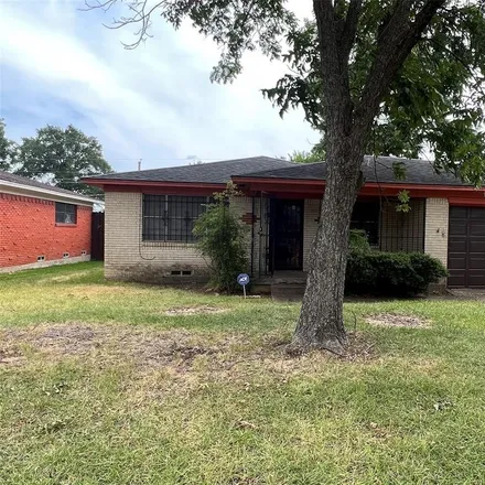 Buy this 3 bed house on 8804 Triton Lane in Dallas, TX 75227