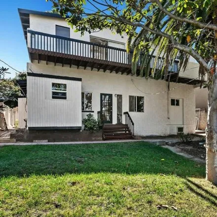 Buy this 7 bed house on 1315 17th Street in Manhattan Beach, CA 90266