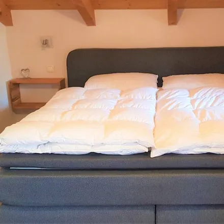 Rent this 2 bed duplex on 94209 Regen