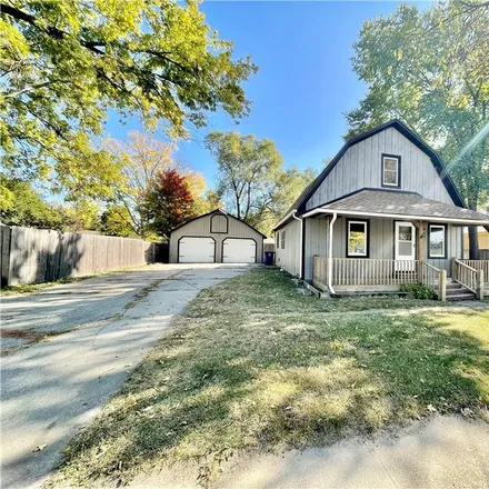 Image 1 - 1615 East 22nd Street, Des Moines, IA 50317, USA - House for sale