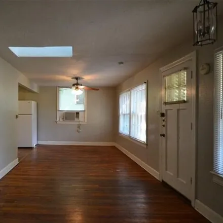 Image 3 - 3408 Lafayette Avenue, Austin, TX 78722, USA - House for rent