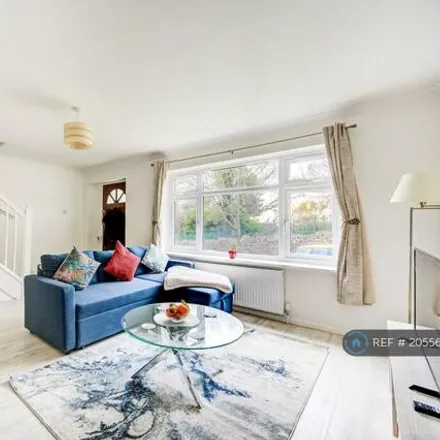 Rent this 2 bed townhouse on Barefoot Lodge in Lodge Hill, London