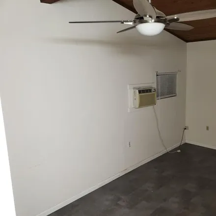 Rent this 1 bed room on 149 Park Street in Visalia, CA 93291