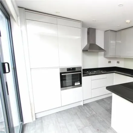 Image 3 - Clarendon Road, London, N15 3JX, United Kingdom - Townhouse for rent