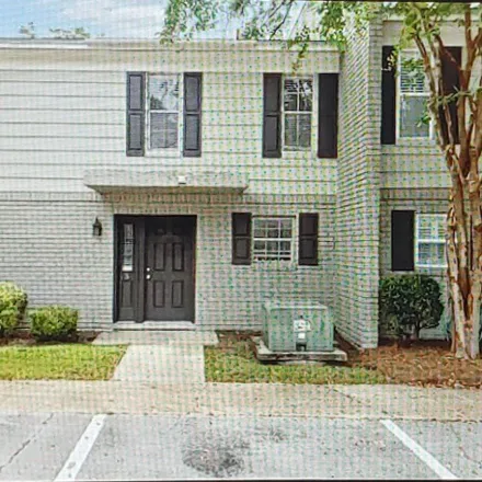 Rent this 2 bed condo on 1627 Centerville Road in Tallahassee, FL 32308